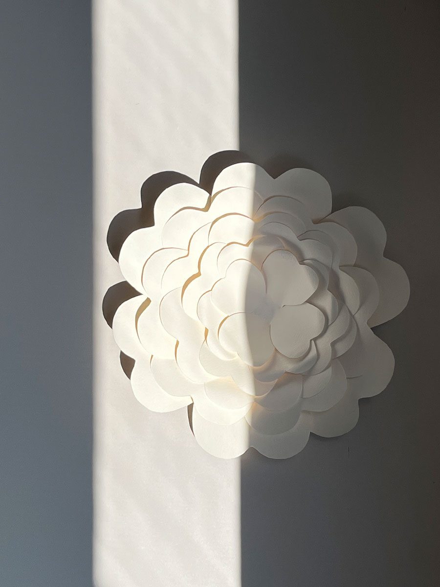 Flor em papel importado