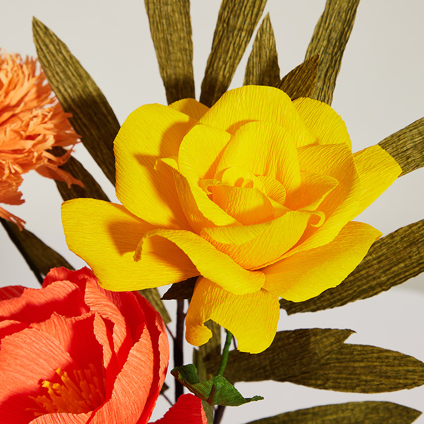 portfólio KUMI | flores em crepom | projetos sob demanda